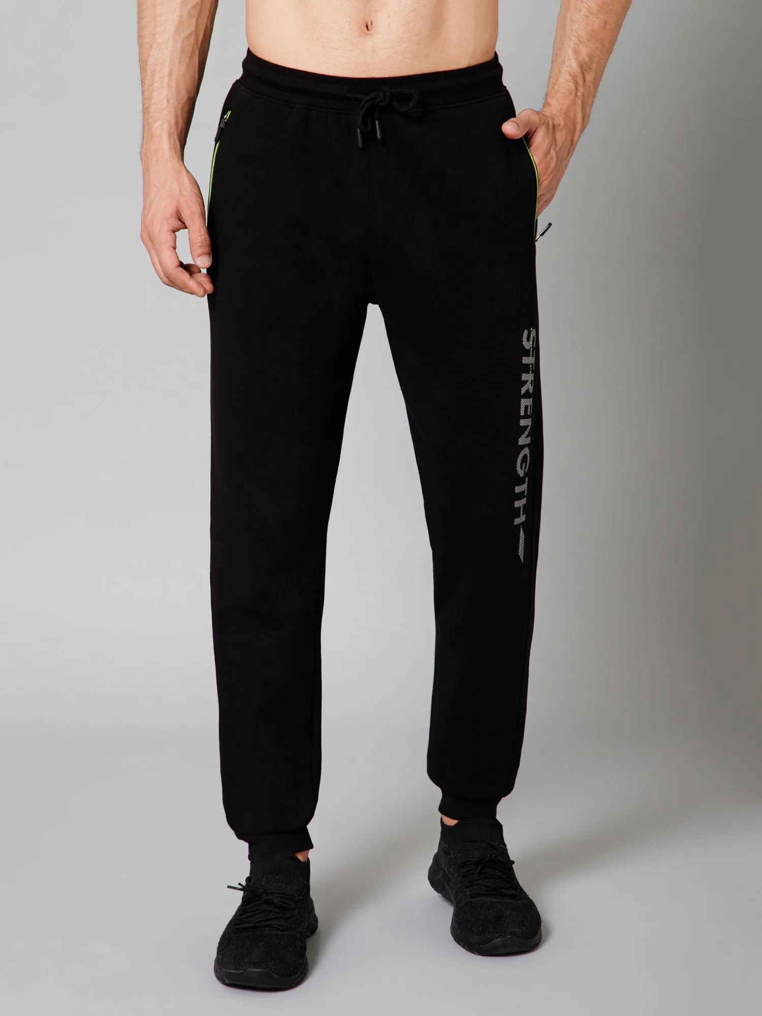 Men Black Solid Full Length Regular Fit  Winter Wear Track Pant For Men