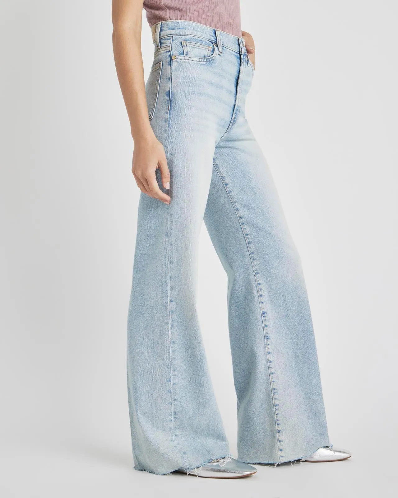 Ultra High Rise Wide Leg Jean