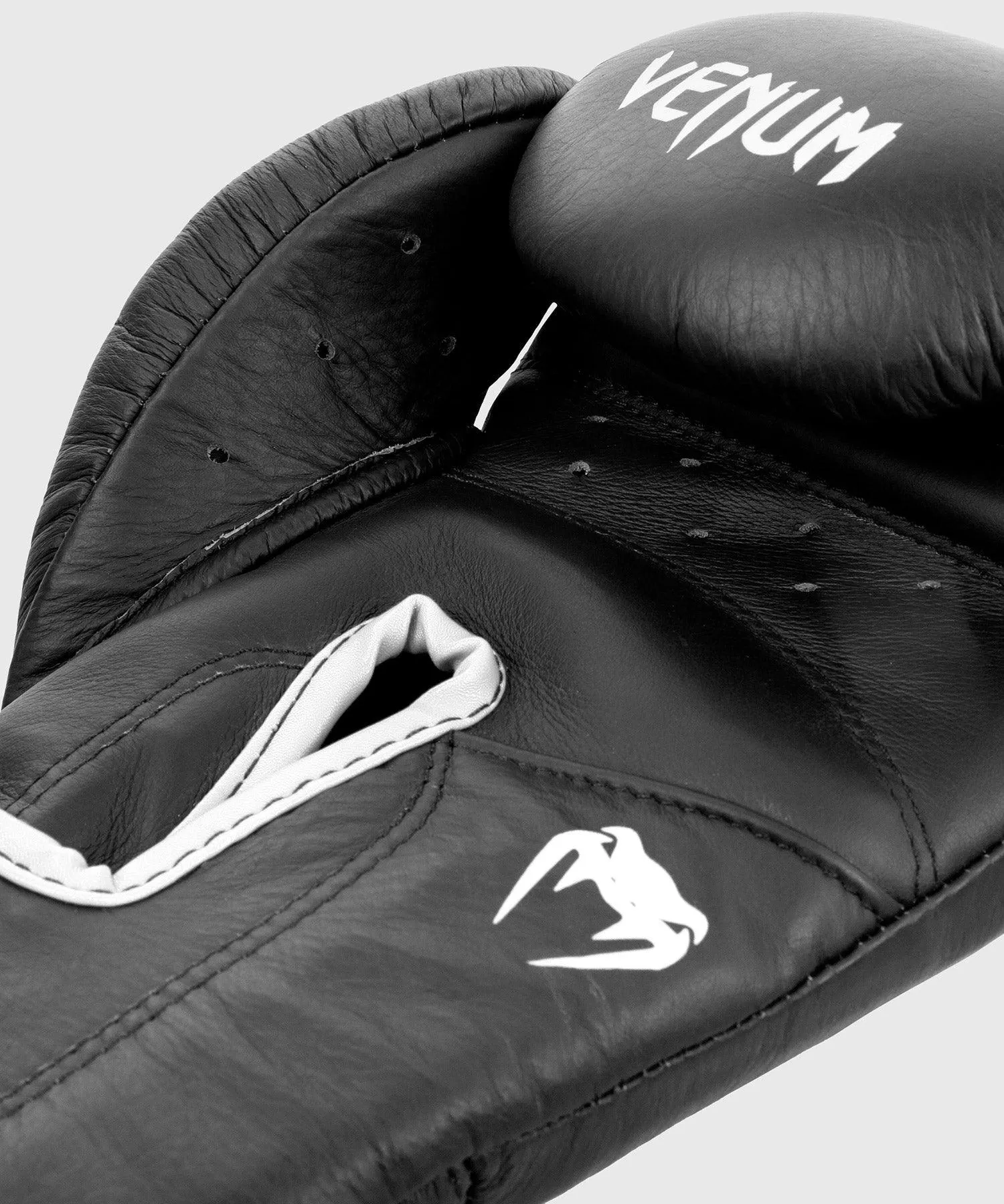 Venum Giant 2.0 Pro Boxing Gloves Velcro - Black/White